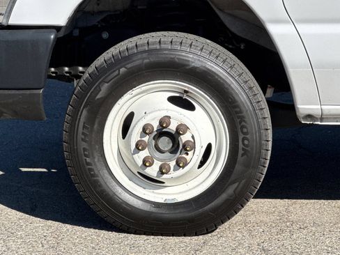 Used 2019 Ford E-450 and Econoline 450 Super Duty w/ Power Windows & Locks Group RWD image 23