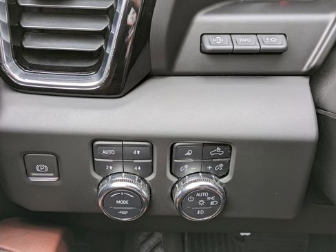 Certified 2023 GMC Sierra 1500 Denali Ultimate AWD/4WD image 16