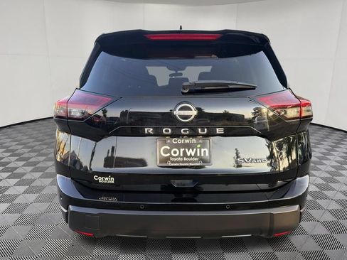 Used 2024 Nissan Rogue SV AWD/4WD image 7