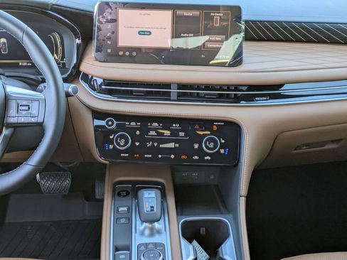 Certified 2026 INFINITI QX60 Autograph w/ Autograph Tech Package AWD/4WD image 22