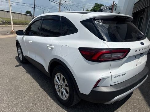 Used 2025 Ford Escape Active AWD/4WD image 8