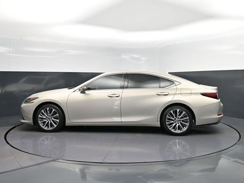 Used 2020 Lexus ES 350 350 w/ Premium Package image 4