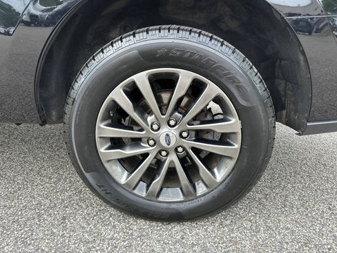 Used 2019 Ford Expedition Limited AWD/4WD image 20