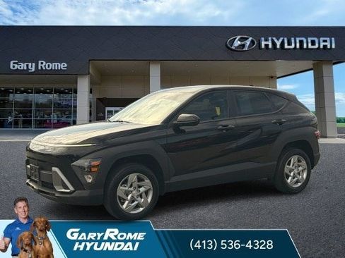 Certified 2025 Hyundai Kona SE AWD/4WD image 1