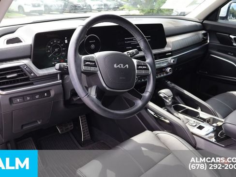 Used 2024 Kia Telluride SX w/ Towing Package FWD image 10