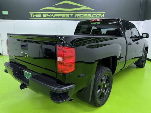 Used 2017 Chevrolet Silverado 1500 W/T w/ Black Out Edition AWD/4WD image 10