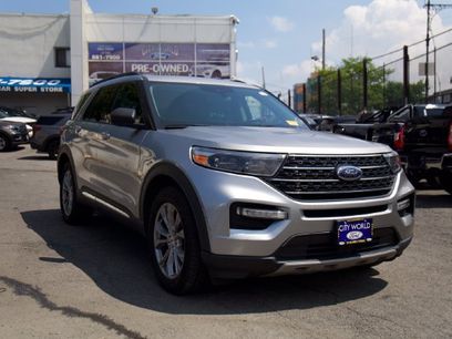 Certified 2022 Ford Explorer XLT w/ Equipment Group 202A