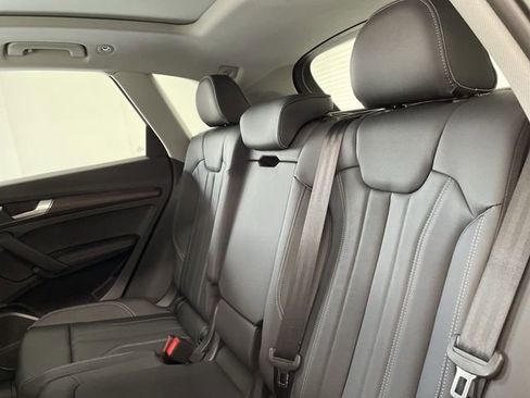 Used 2025 Audi Q5 2.0T Premium Plus image 17
