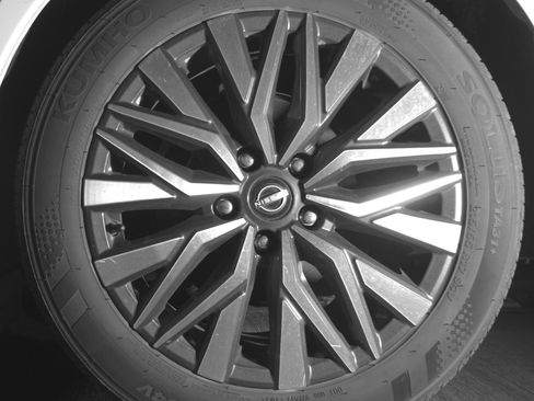 Used 2025 Nissan Altima 2.5 SV image 14