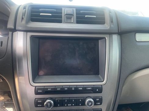 Used 2010 Ford Fusion Hybrid FWD image 17