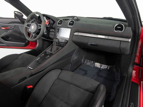 Certified 2025 Porsche 718 Boxster Spyder RS RWD image 35