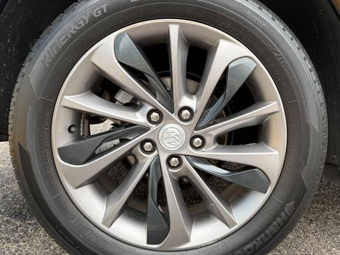 Used 2021 Buick Encore GX Select w/ Sport Touring Package image 22