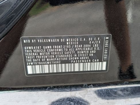 Used 2025 Volkswagen Jetta SE w/ Sunroof Package FWD image 36