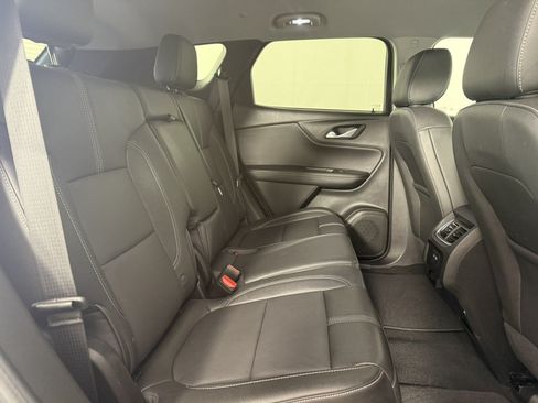 Used 2023 Chevrolet Blazer LT FWD image 13
