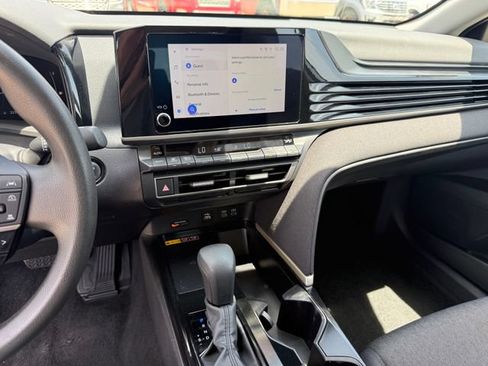 Used 2025 Toyota Camry LE FWD image 18