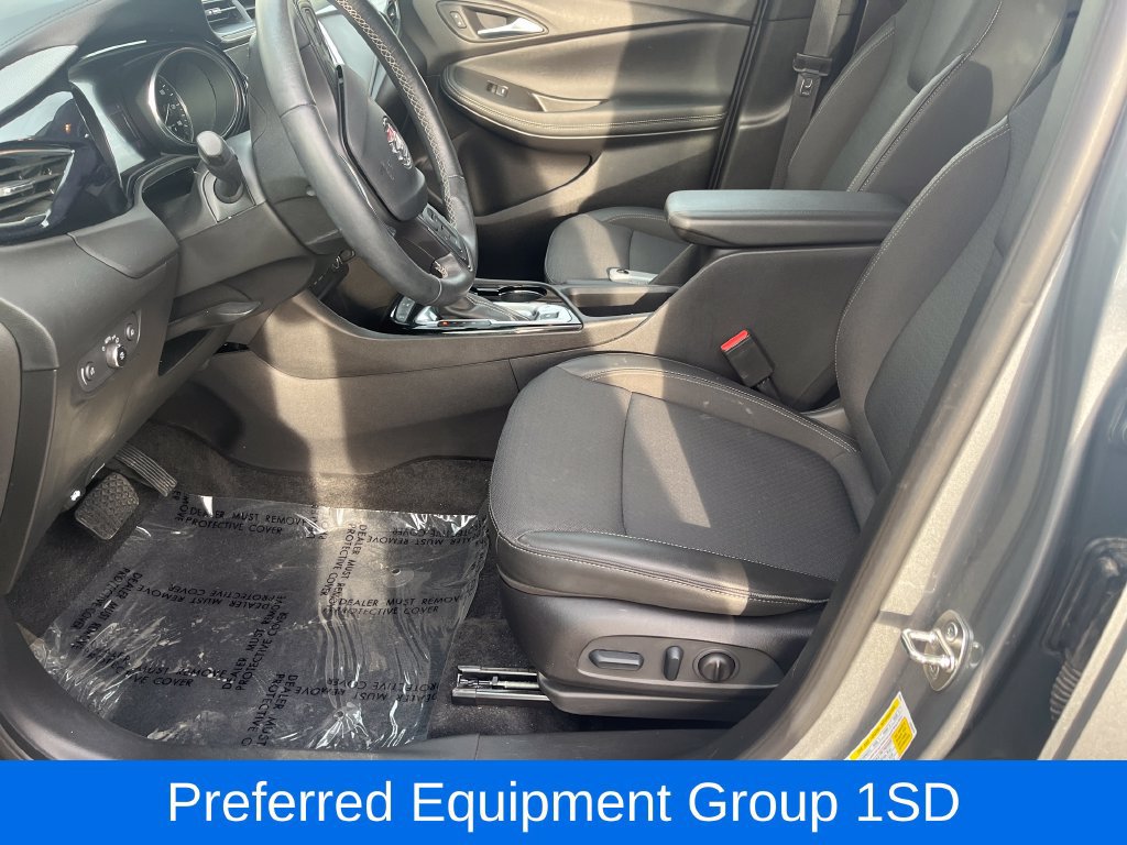 Used 2023 Buick Encore GX Select w/ Sport Touring Package FWD image 11