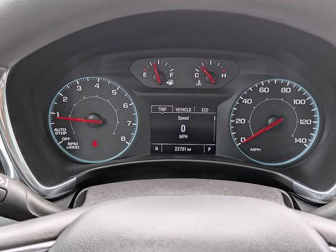 Certified 2024 Chevrolet Equinox LS w/ Midnight Edition FWD image 23