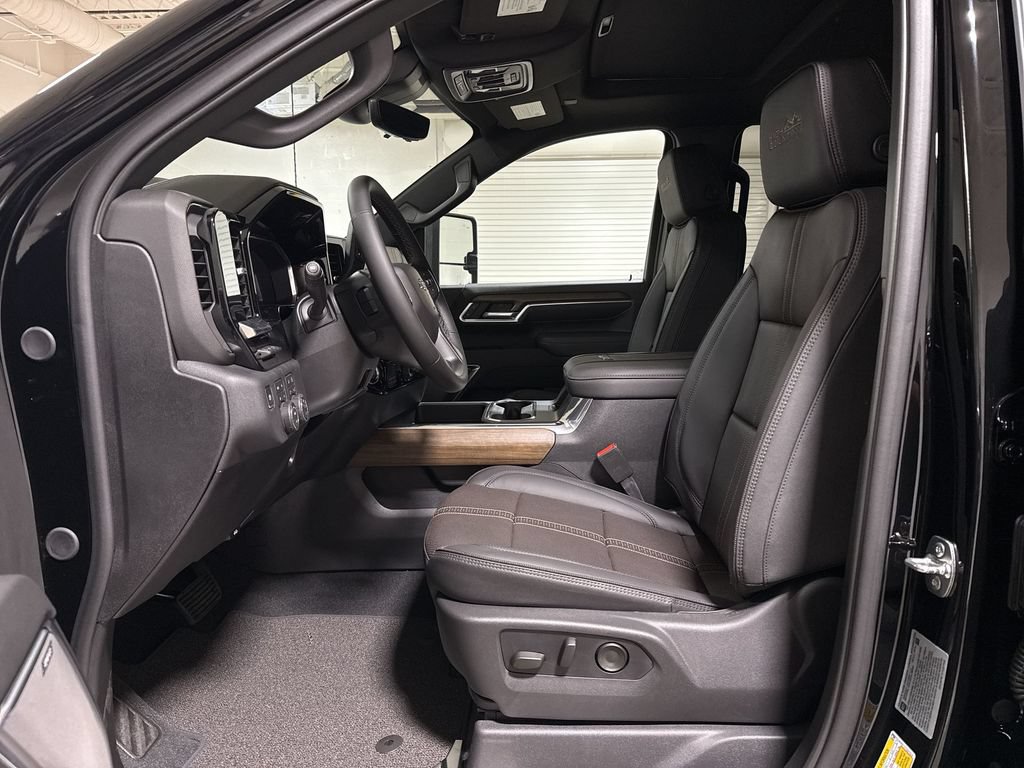 New 2026 Chevrolet Silverado 2500 High Country w/ High Country Premium Package AWD/4WD image 21