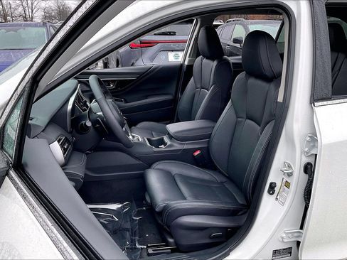 Certified 2025 Subaru Outback Touring XT image 8