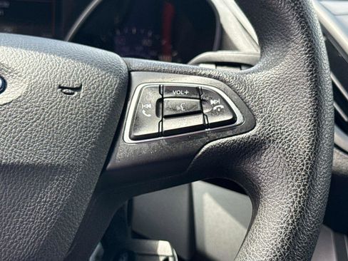 Used 2018 Ford Escape SE FWD image 28