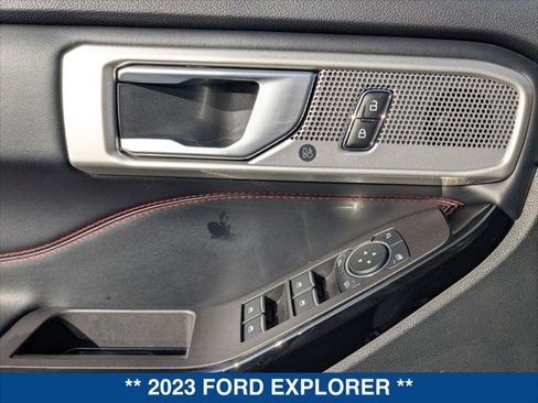 Certified 2023 Ford Explorer ST-Line w/ Class IV Trailer Tow Package image 11