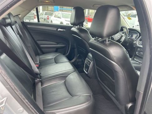 Used 2021 Chrysler 300 Touring L image 29