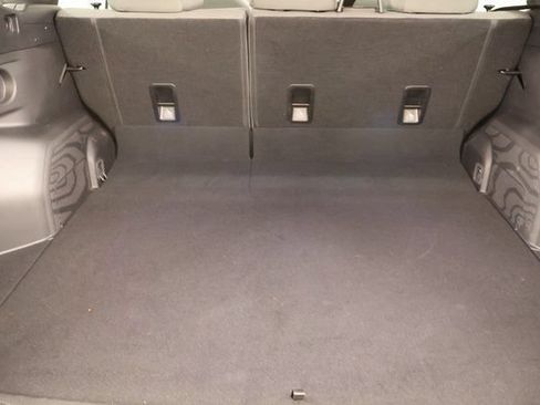 Used 2025 Subaru Forester AWD/4WD image 27