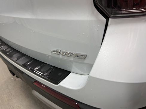 Used 2025 Ford Explorer Platinum w/ LUX Leather Package image 18