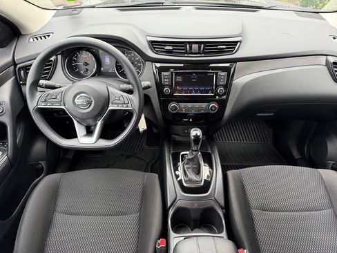 Certified 2022 Nissan Rogue Sport S image 18