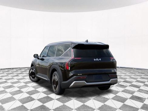 New 2026 Kia EV9 Wind AWD/4WD image 5