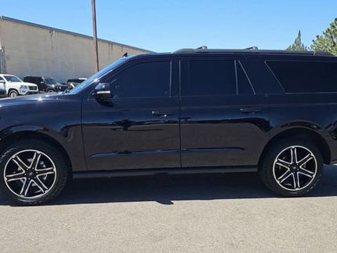 Used 2021 Ford Expedition Max Limited AWD/4WD image 9
