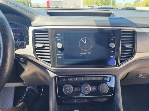 Used 2022 Volkswagen Atlas SEL Premium image 28