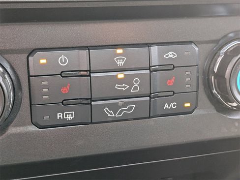 Used 2016 Ford F150 XLT w/ Equipment Group 302A Luxury image 24