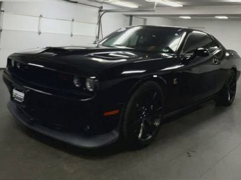 Used 2019 Dodge Challenger R/T Scat Pack w/ Dynamics Package RWD image 4