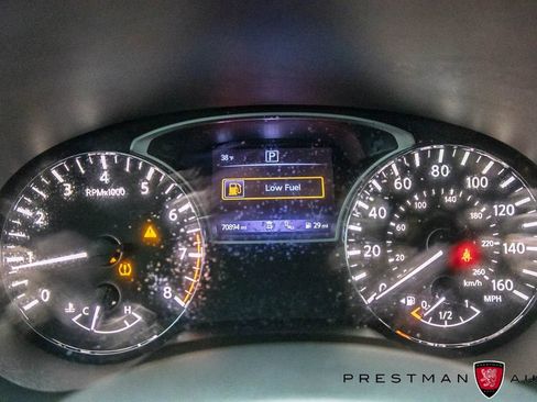 Used 2020 Nissan Pathfinder SL FWD image 28