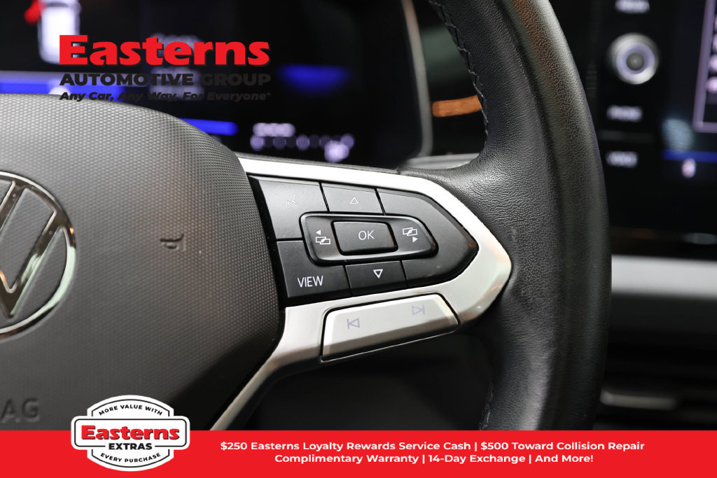 Used 2025 Volkswagen Jetta SE FWD image 17