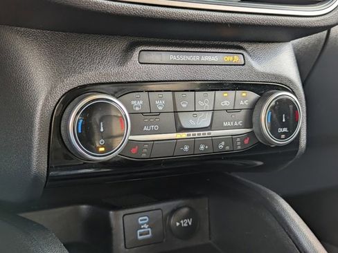 Used 2022 Ford Escape SEL w/ Technology Package image 20