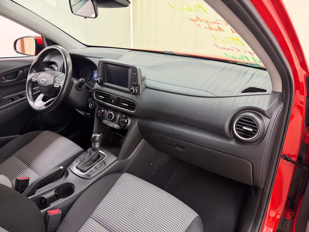 Used 2020 Hyundai Kona SEL FWD image 12
