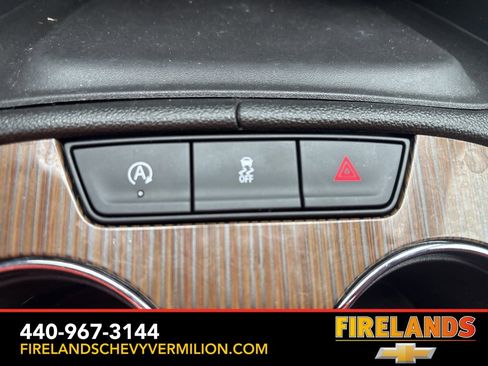 Used 2023 GMC Acadia SLE w/ Driver Convenience Package image 18