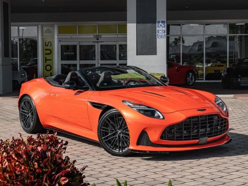 Used 2024 Aston Martin DB12 Convertible RWD image 20