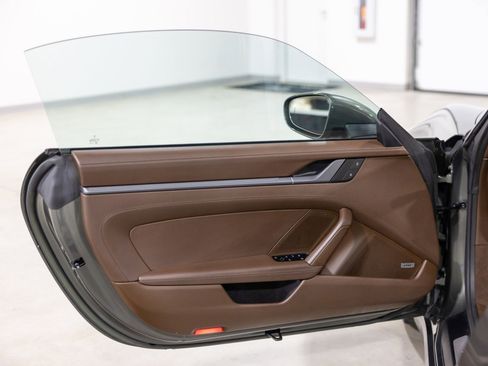 Used 2023 Porsche 911 Carrera S image 28