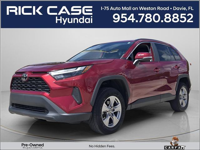 Used 2023 Toyota RAV4 XLE w/ Convenience Package FWD image 1