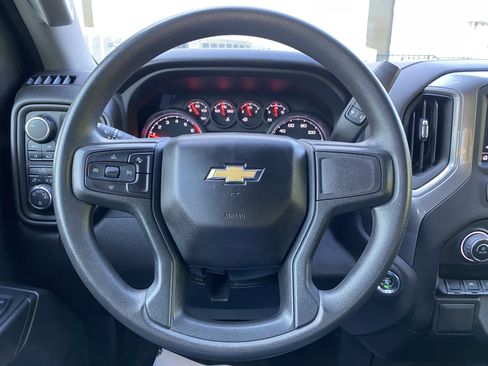 Used 2024 Chevrolet Silverado 1500 Custom image 18