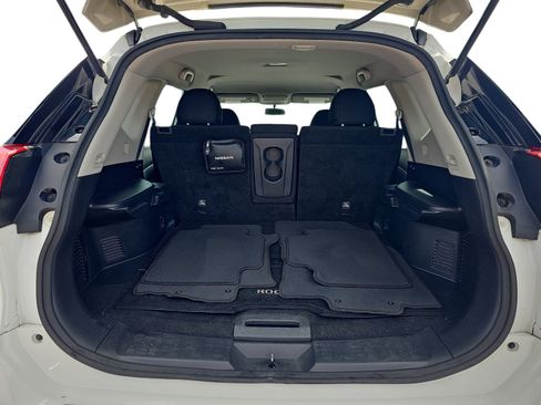 Used 2018 Nissan Rogue S FWD image 25