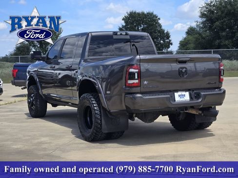 Used 2022 RAM 3500 Laramie AWD/4WD image 3