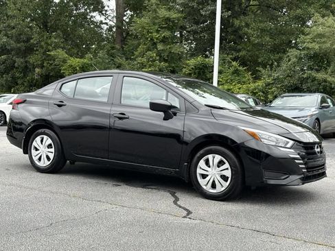 Used 2025 Nissan Versa S w/ Trunk Package FWD image 9