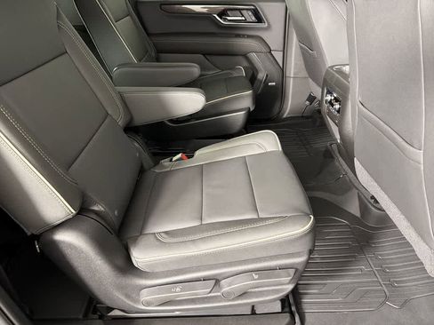 New 2026 GMC Yukon XL Elevation image 27