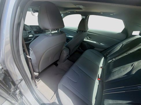 Used 2026 Hyundai Elantra SEL Sport FWD image 21