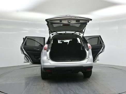 Used 2014 Nissan Rogue S image 31