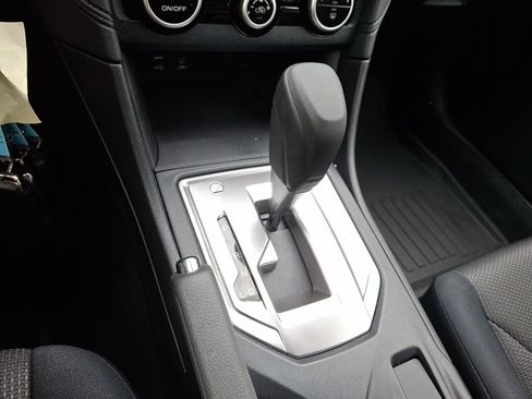 Used 2021 Subaru Crosstrek 2.0i image 14